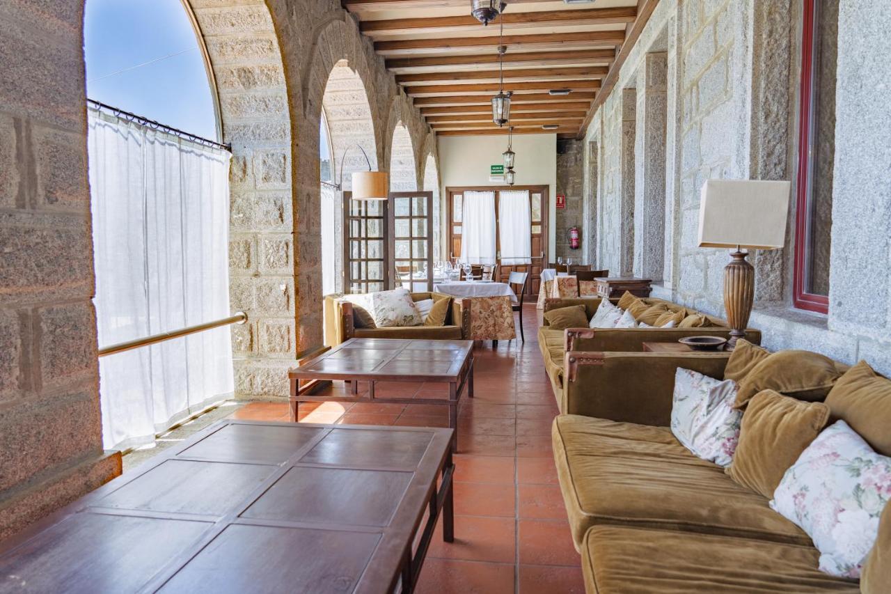 Posada Real Restaurante El Linar Del Zaire Burgohondo Exteriér fotografie